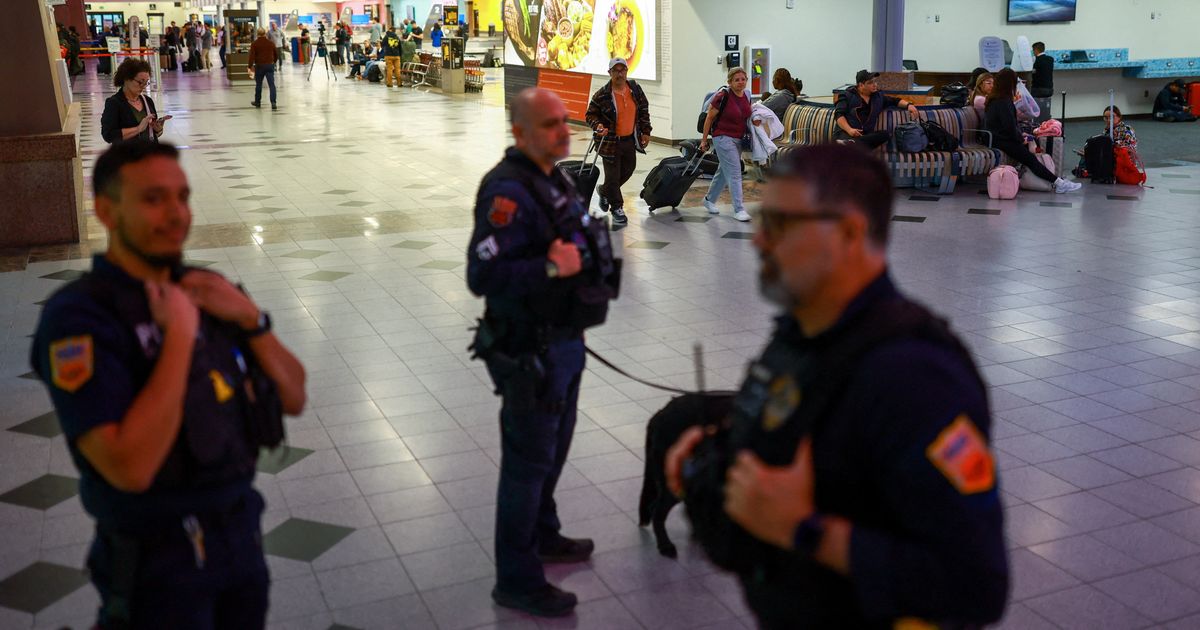 12:56 p.m. aviation aviation Why Did the FAA Suddenly Close El Paso’s Airspace? By Nia Prater According to reports, the closure stemmed from the military’s testing of anti-drone technology which recently mistook a party balloon for a drone.