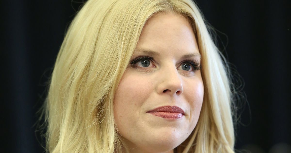 Megan Hilty Mourns Death Of Sister, Brother-in-law, & Nephew