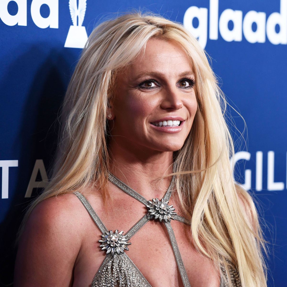 Britney Spears Drops Swimming In The Stars Track Listen
