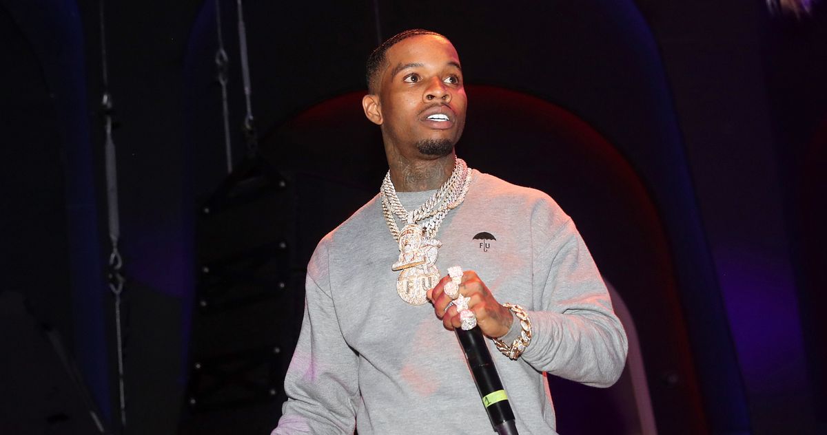 Tory Lanez Hospitalized After Getting Stabbed in Prison