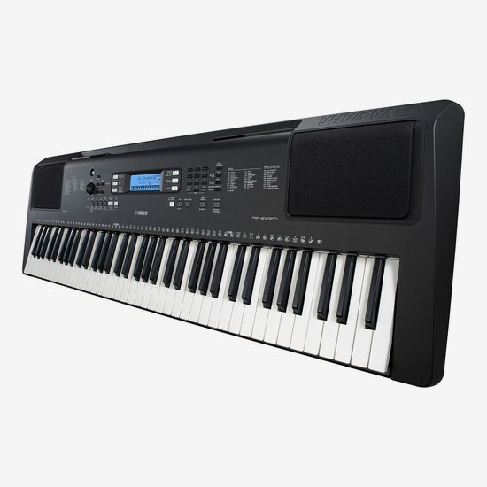 Yamaha 76-Key Touch Sensitive Portable Keyboard