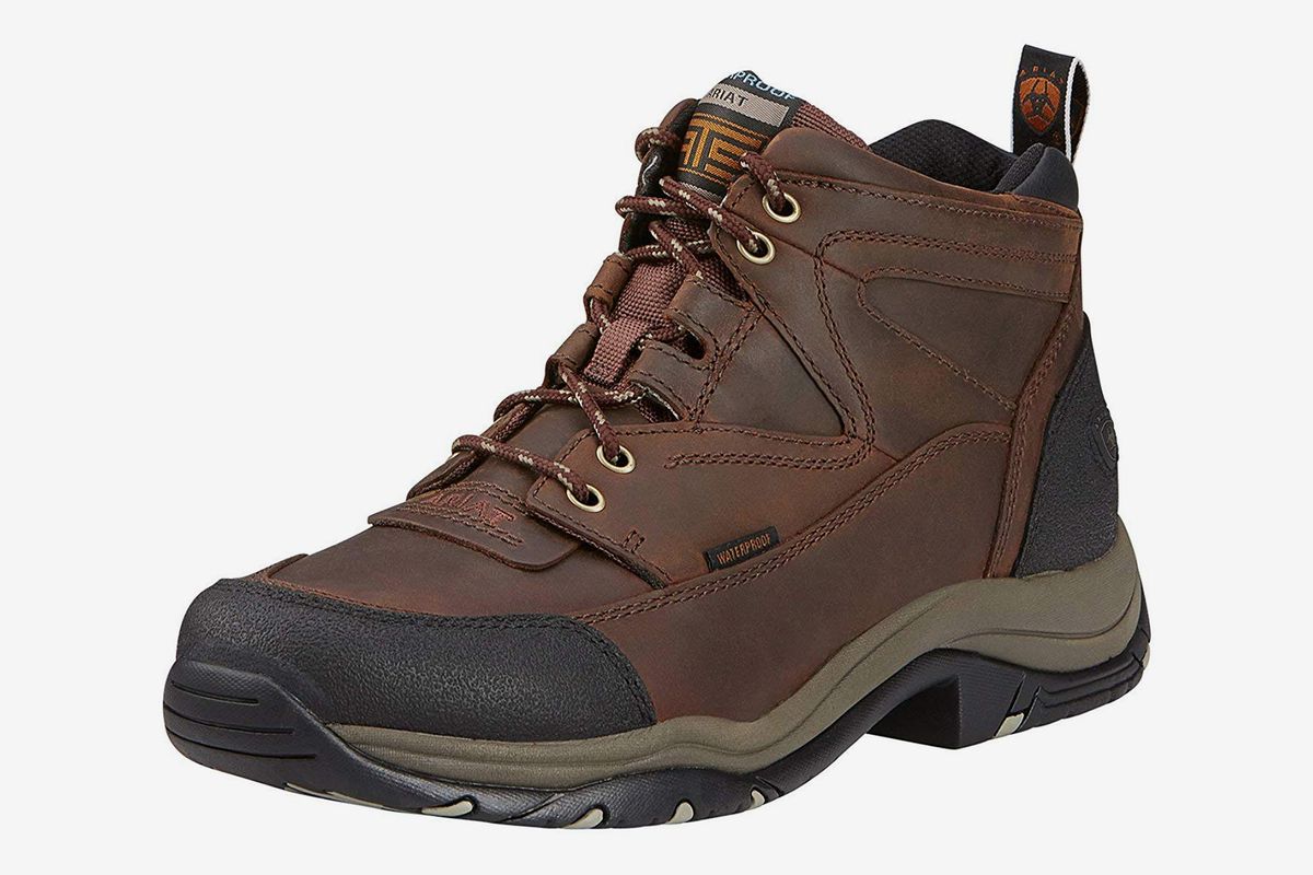 ariat switchback chukka boots