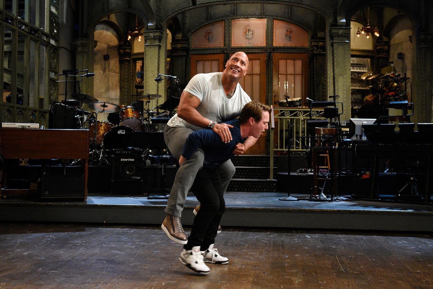 Dwayne Johnson plays a beefed-up Obama on 'SNL