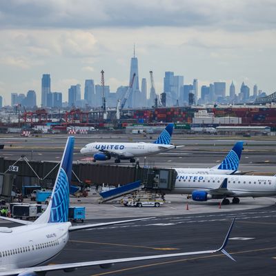 FAA Issues Ground Stop For Some Flights To Newark Airport