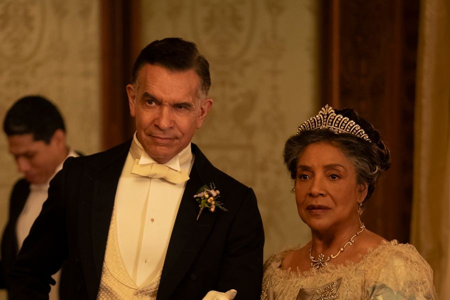 Get Ready for a Very Brian Stokes Mitchell Christmas
