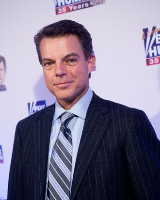 WASHINGTON - JANUARY 08: FOX News host Shepard Smith poses on the red carpet upon arrival at a salute to FOX News Channel's Brit Hume on January 8, 2009 in Washington, DC. Hume was honored for his 35 years in journalism. (Photo by Brendan Hoffman/Getty Images) *** Local Caption *** Shepard Smith