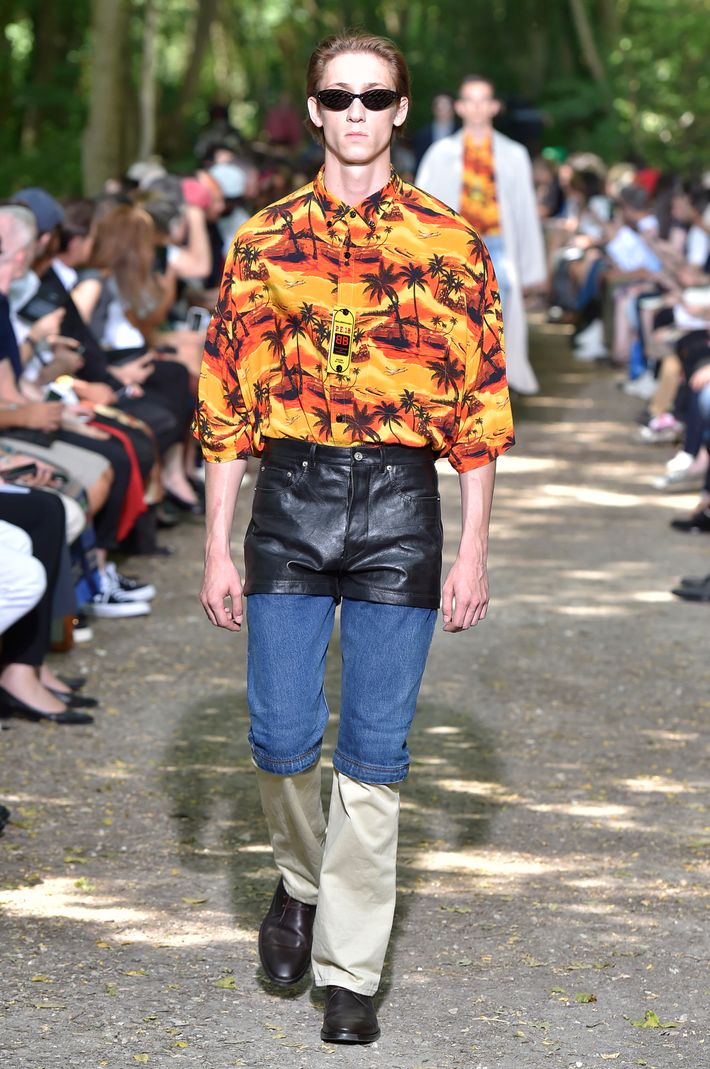 Balenciaga Show Has the Best High-Fashion Dadcore Looks