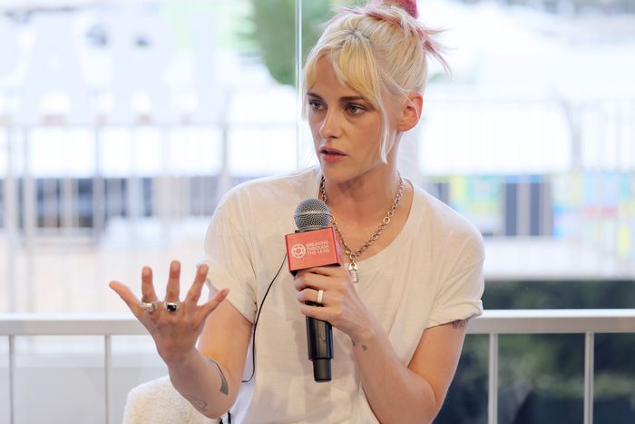 Kristen Stewart가 자신의 감독 데뷔에 출연하지 않은 이유 Kristen Stewart가 자신의 감독 데뷔에 출연하지 않은 이유