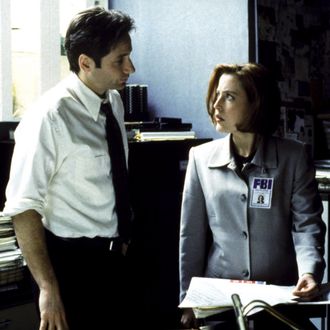 THE X-FILES, David Duchovny, Gillian Anderson, 1993-2002. TM and Copyright (c) 20th Century Fox Film Corp. All rights reserved. Courtesy: Everett Collection