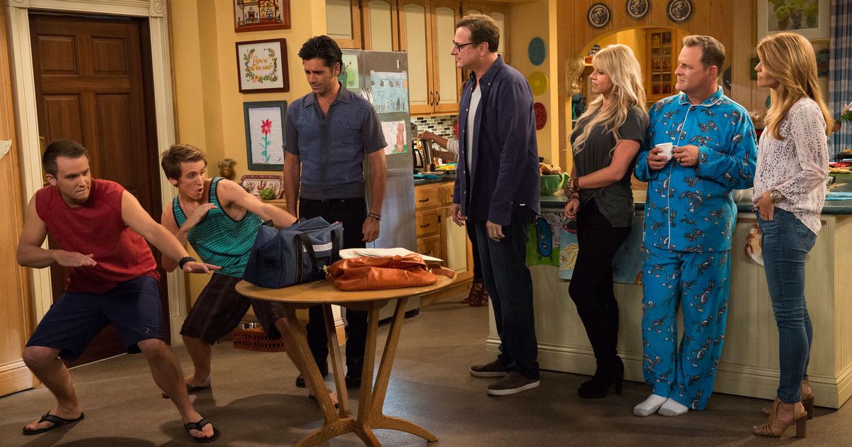 Fuller House Recap: Getting to First Base