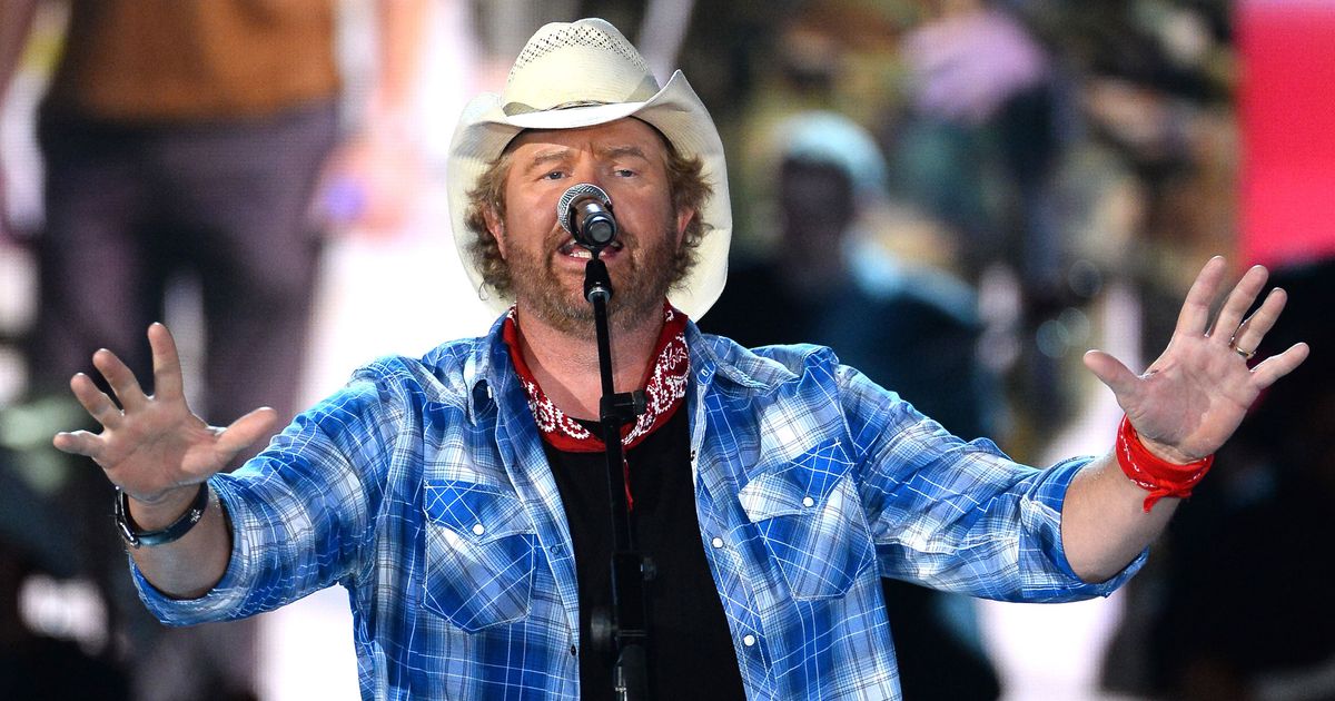 Watch a Livestream of the Inauguration Concert Featuring Toby Keith, 3 ...