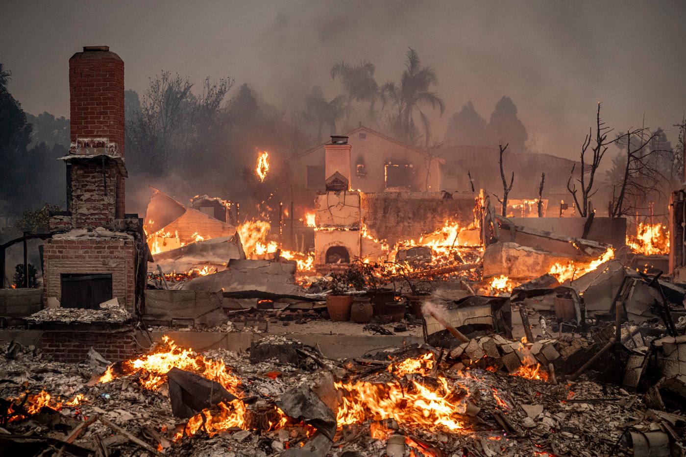 L.A. Firefighters Brace For Return of Dangerous Winds