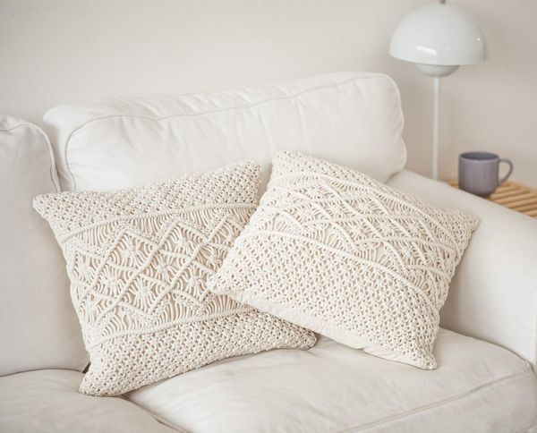 pillow throw decor