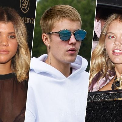 RAW information group: JUSTIN BIEBER WEARING LE SPECS SUNGLASSES