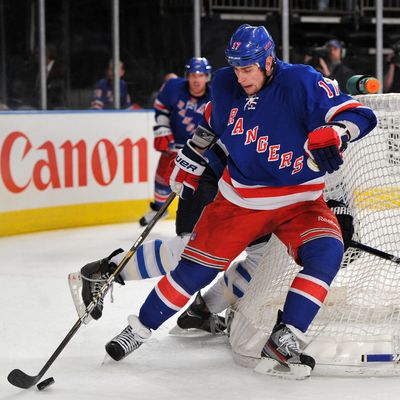 Brandon Dubinsky #17 of the New York Ranger