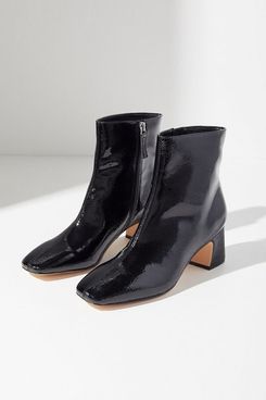 UO Kate Femme Essential Boot