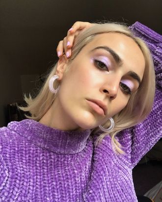 Purple Highlighter Is 2017's Most Surprising Fall Makeup Trend