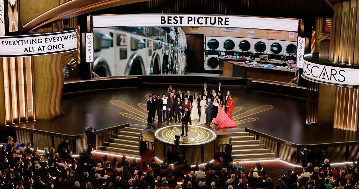 ‘Everything Everywhere All At Once’ Makes Oscars History