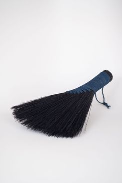 Gallo Hand Broom