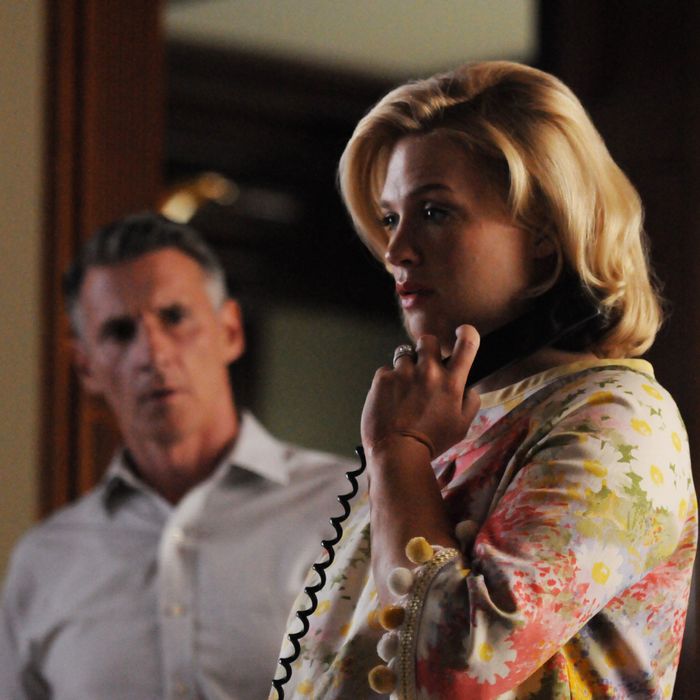 Henry Francis (Christopher Stanley) and Betty Francis (January Jones) - Mad Men - Season 5, Episode 3.
