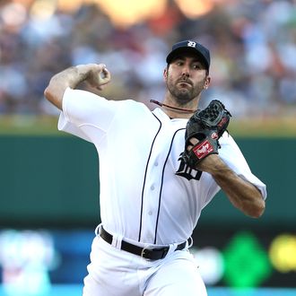 Justin Verlander #35 of the Detroit Tigers pitches in the first inning during the game against the New York Yankees at Comerica Park on August 6, 2012