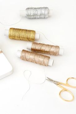 Studio Carta Metallic Thread