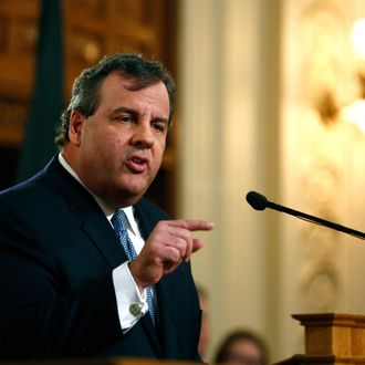 New Jersey Gov. Chris Christie delivers the State of the State Address on January 14, 2014 in the Assembly Chambers at the Statehouse in Trenton, New Jersey. In his speech Christie briefly addressed the ongoing George Washington Bridge lane closure scandal saying his administration 