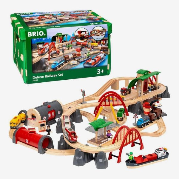 BRIO World Deluxe Railway Set