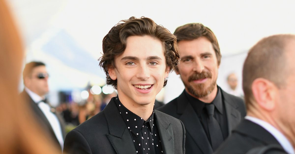 Aw Let Timothée Chalamet Read During The 2019 Sag Awards