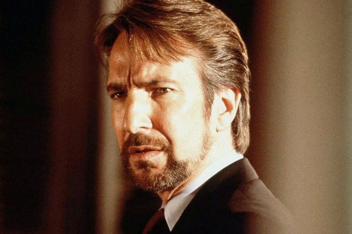 https://pyxis.nymag.com/v1/imgs/5fc/a55/5bc3f7089b7bd71877906be8fff0783220-14-alan-rickman-die-hard.rhorizontal.w700.jpg