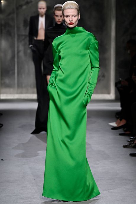 TOM FORD DÉFILÉ - Paris Fashion Week - Womenswear Fall/Winter 2025-2026