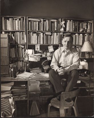 Kiesler at his desk in New York, 1947.