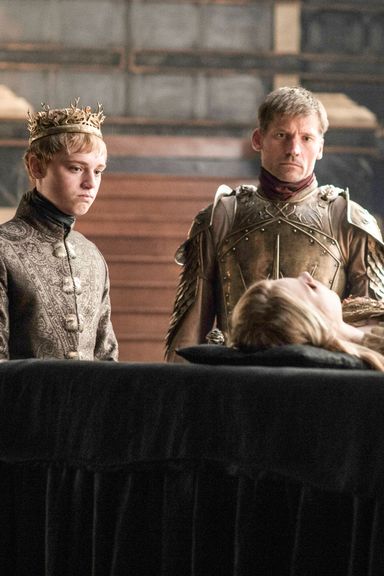 In case you had any doubt as to whether Myrcella survived the poisoned kiss, this should be a tip-off. It's not like Tommen's going to leave his room for any old funeral.