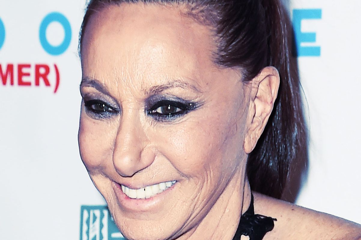 Donna Karan Truly Sorry for Harvey Weinstein Comments
