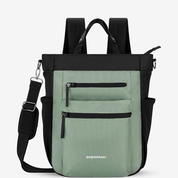 lululemon belt bag 1l black gold Everywhere Wordmark Crossbody Swiss Cougar Colour:Azzurra the pockets!!😍 this is