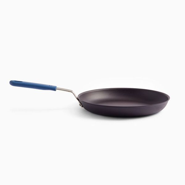 Misen Pre-Seasoned Carbon-Steel Frying Pan