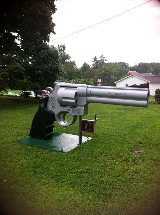 New Jersey Man Builds Giant Gun Mailbox for Freedom, Attention