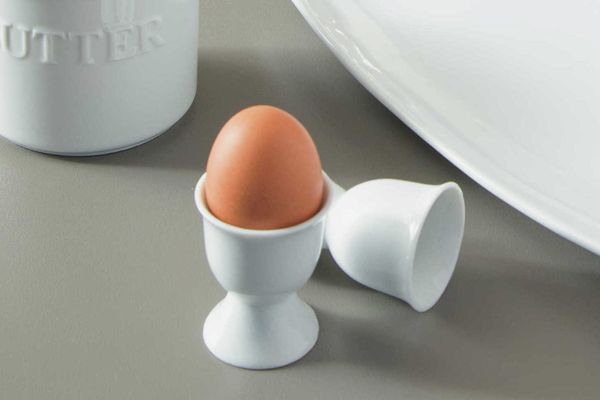 White Porcelain Set of 4 Egg Serving Cups Breakfast Hard Boiled Egg Cup Holders 