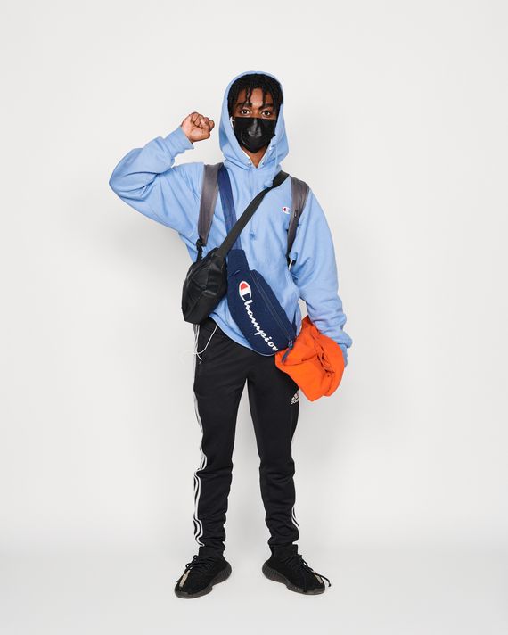 Photos Taking the Train at Roosevelt Avenue Subway Station