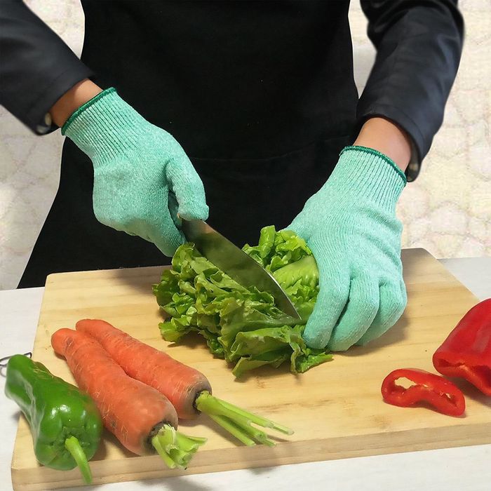 cut resistant gloves for the kitchen