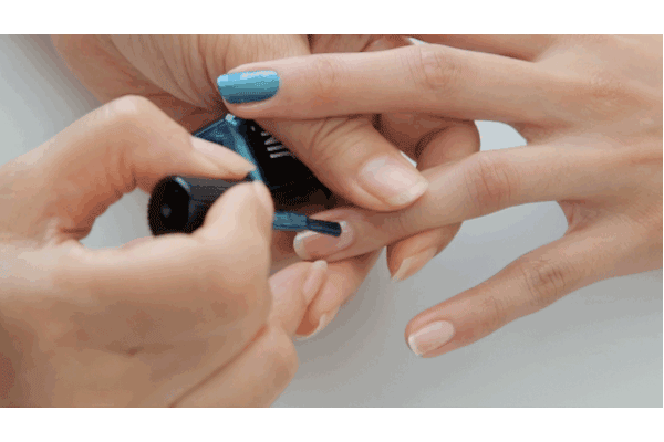 How to Create Checkered Nails | Skillshare Blog