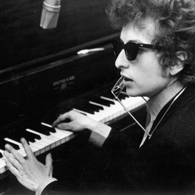 Bob Dylan Records 'Highway 61 Revisited