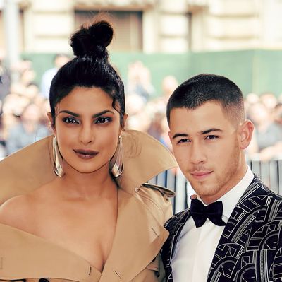 Best Twitter Reactions to Nick Jonas and Priyanka Chopra Engagement - Fans  React to Nick Jonas and Priyanka Chopra Engagement