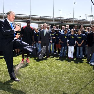 Governor George Pataki and Eddie Johnson Join NY Youth for Grand Opening of Pier 40 Athletic Field