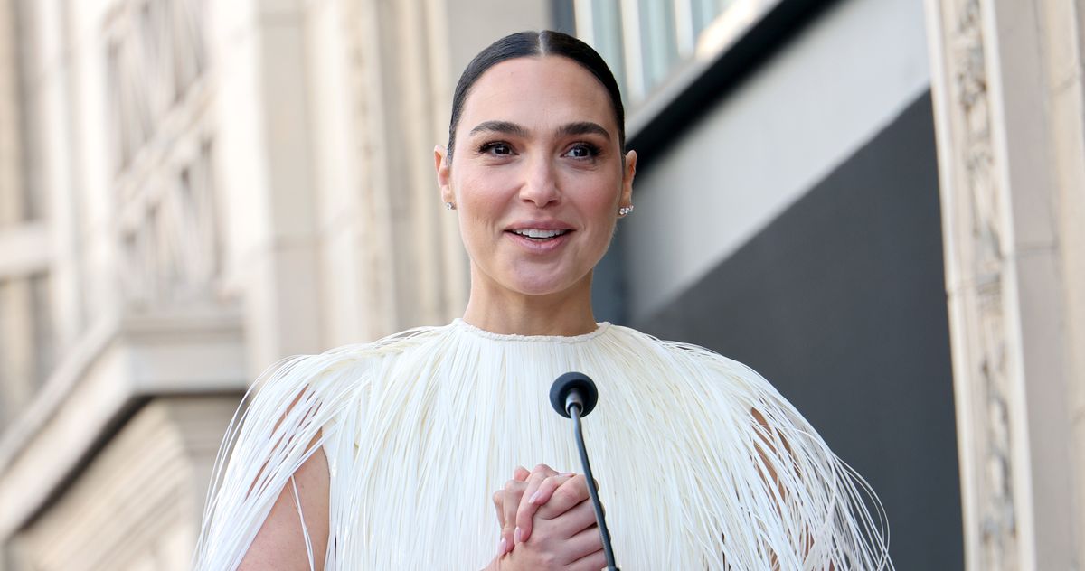 Gal Gadot’s Walk of Fame Interrupted: Protests Erupt During Ceremony