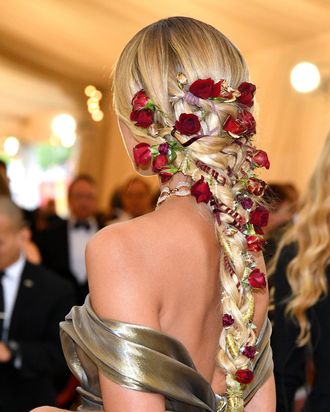 Jasmine sanders hotsell met gala dress