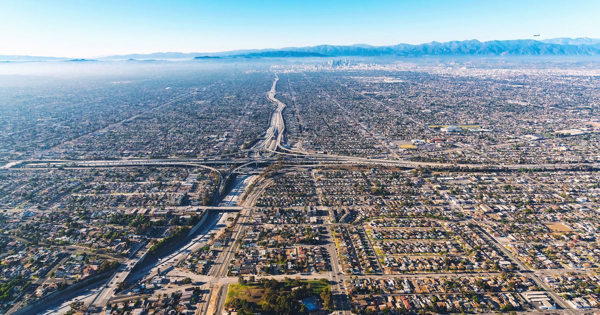 'Renewing the Dream': Los Angeles After the Freeway - Vimarsana News