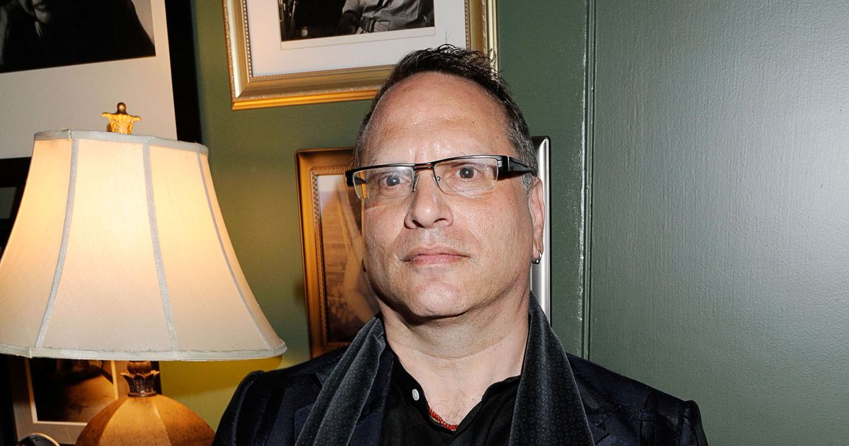 One in Five Shopaholics Is Like Buzz Bissinger