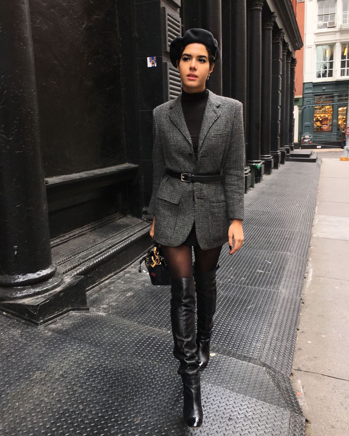 knee high leather boots outfit