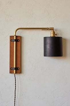 Lostine Ava Wall Sconce, Plug-In